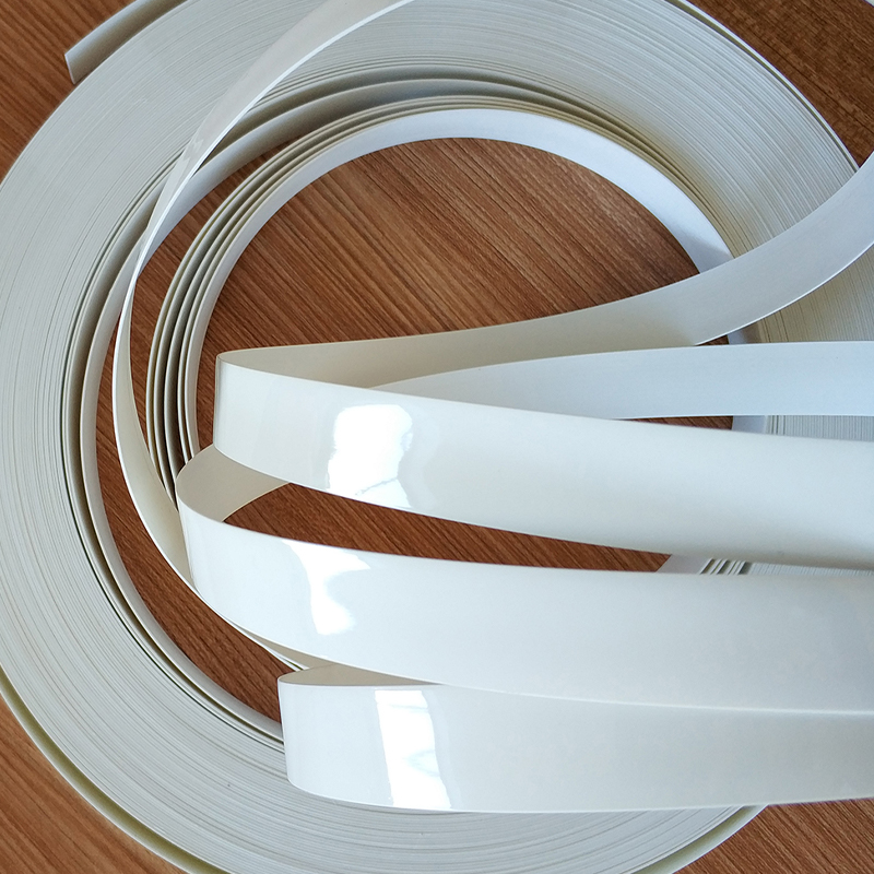 Bandas de borde de PVC de alto brillo blanco prepegadas para diseño de muebles de lujo Bandas de borde de PVC de alto brillo blanco prepegadas para diseño de muebles de lujo